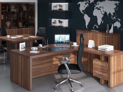 Az igényes vezető íróasztala